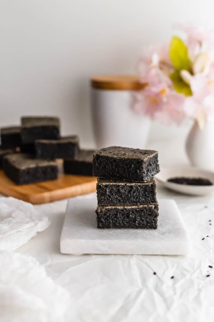 Black Sesame Mochi Cakes
